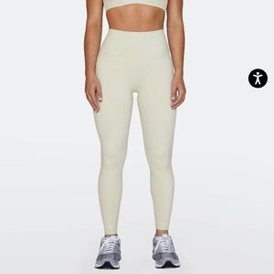 Set Active luxform leggings in color oat milk